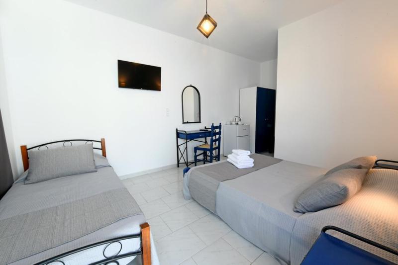 אורחן Lunar Santorini *