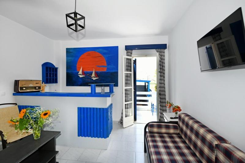 Inn Lunar Santorini Perissa (Santorini)