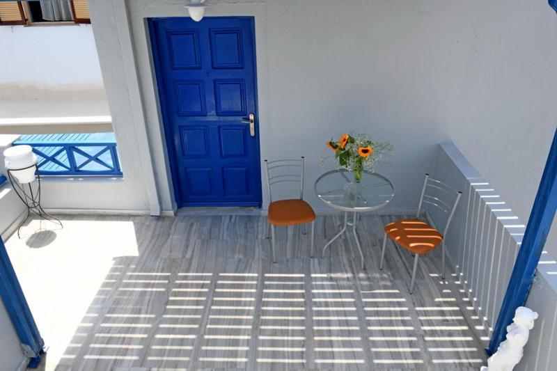 Lunar Santorini *